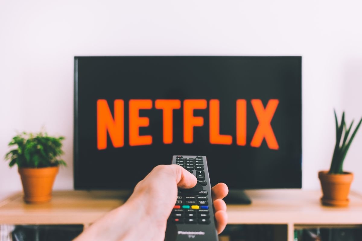 IPTV MAG Box UK 2026 setup — remote control for streaming device